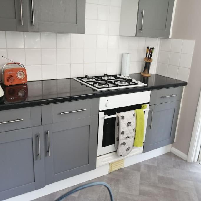 Villa Seaside 2 Bed Terraced House With Garden à Hastings Extérieur photo